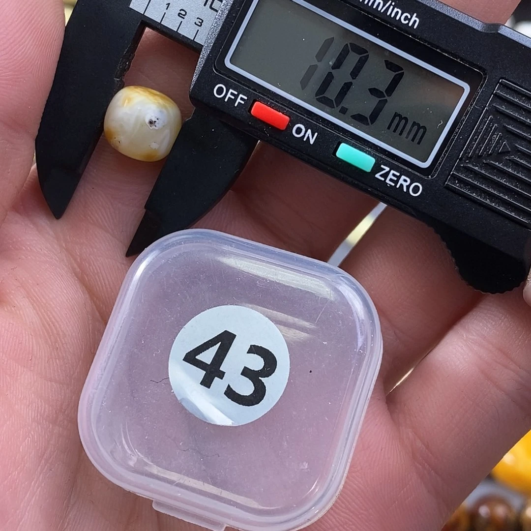 琥珀裸石未镶嵌微瑕