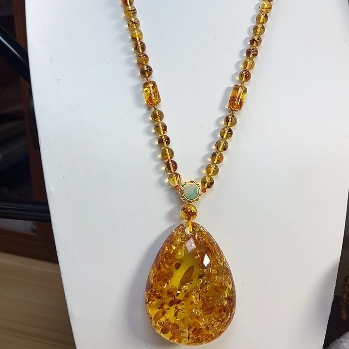 琥珀（花珀）未镶嵌颈饰