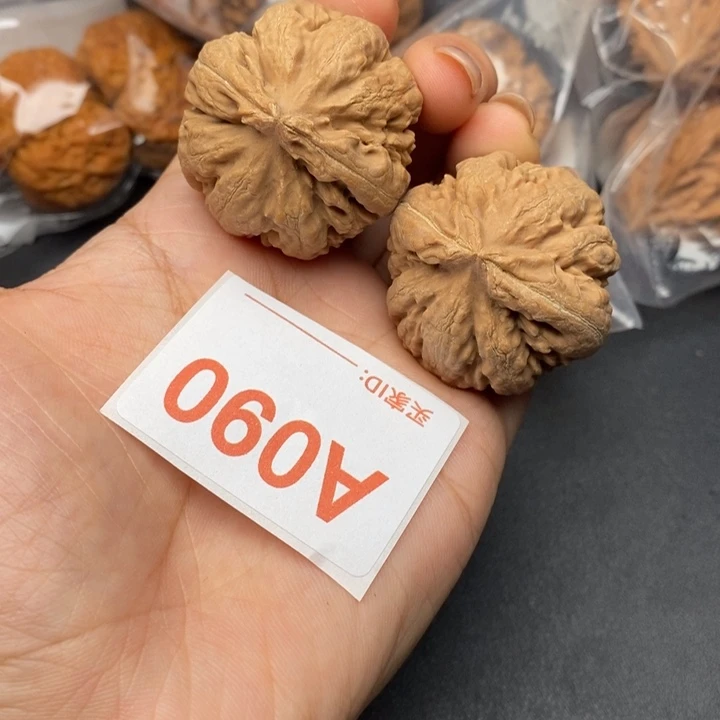 文玩核桃吊坠核桃