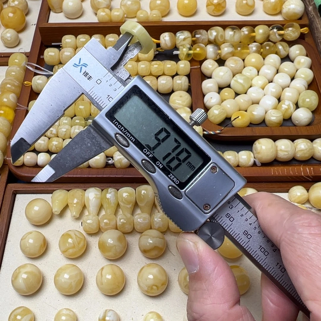 琥珀未镶嵌裸石琥珀蜜蜡