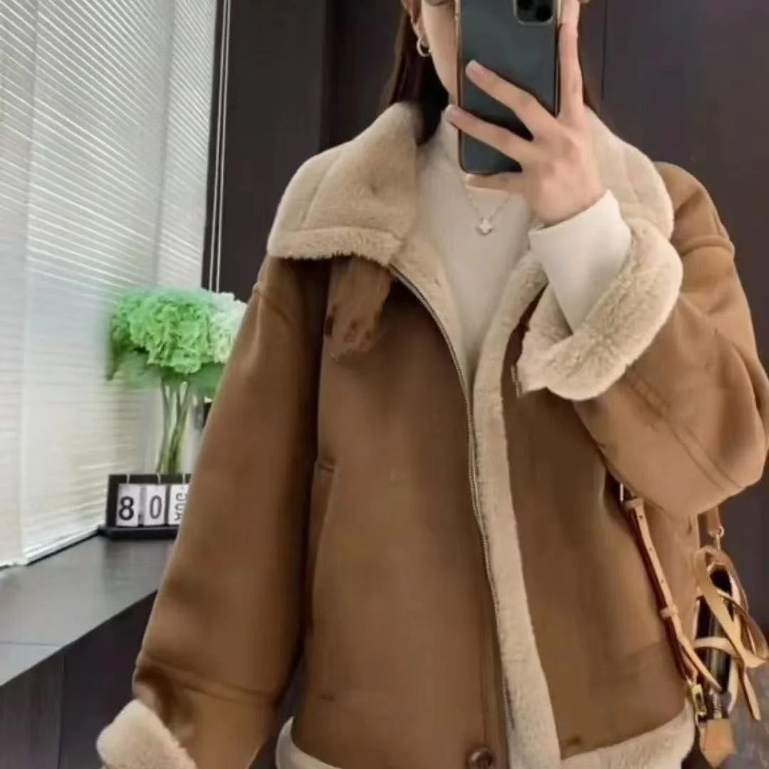 56时尚加绒加厚秋冬冬季皮毛一体女装短款时尚加绒加厚秋冬