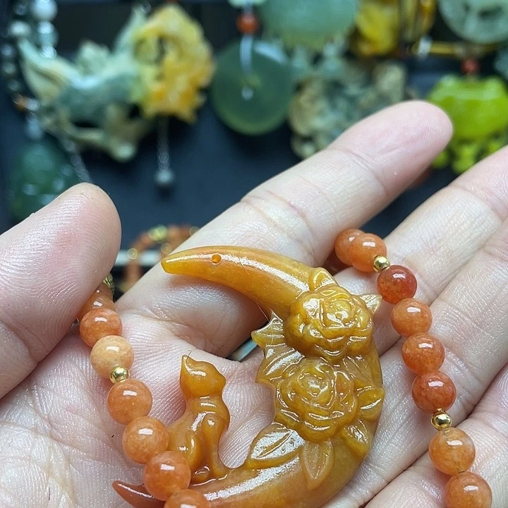 未镶嵌蛇纹石玉颈饰