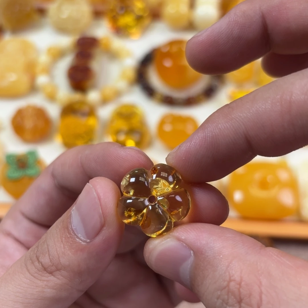 蜜蜡未镶嵌裸石有钱花