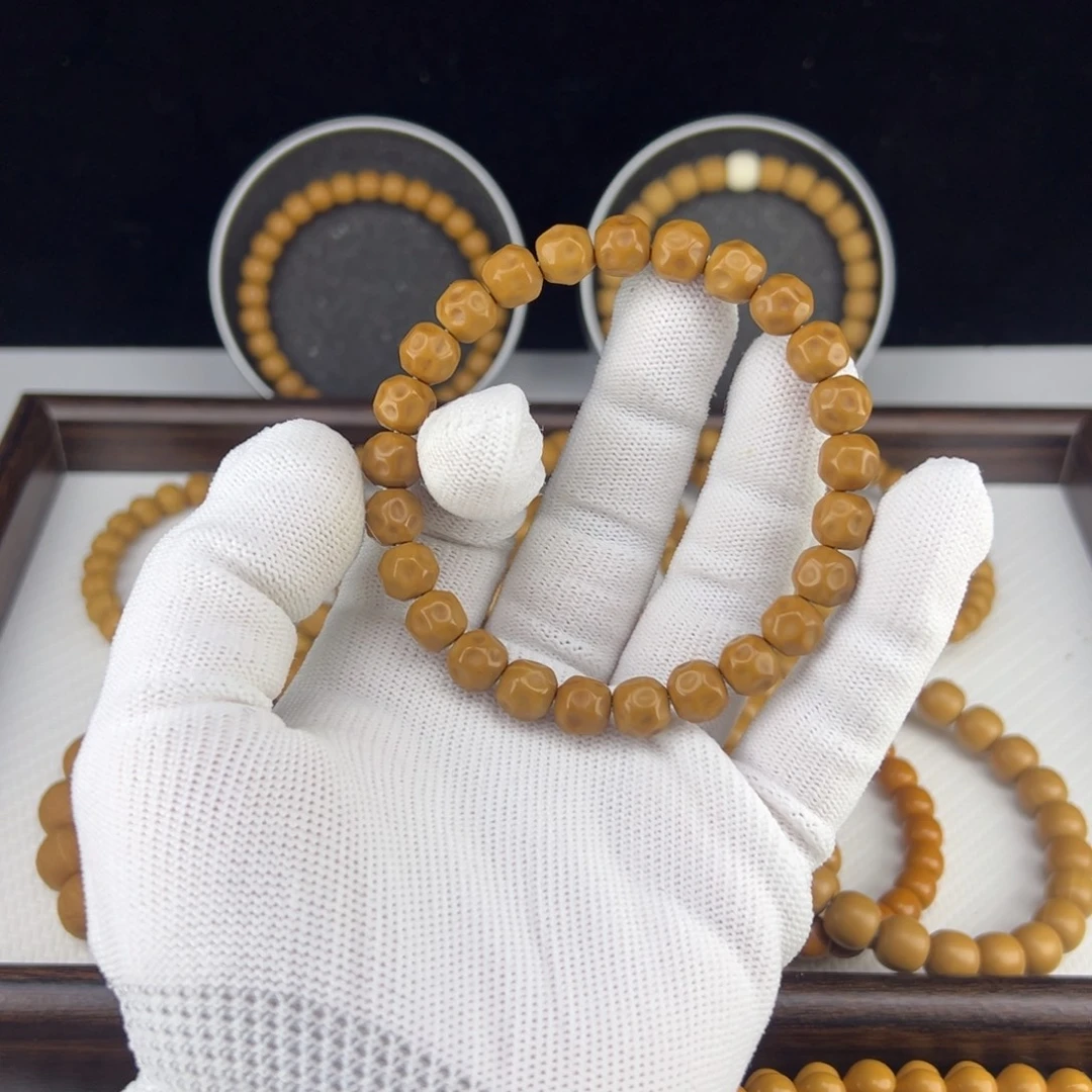 猴头核桃吊坠亮面深坑奶酪9+mm全品无暇