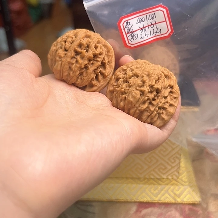 文玩核桃把件一代楼