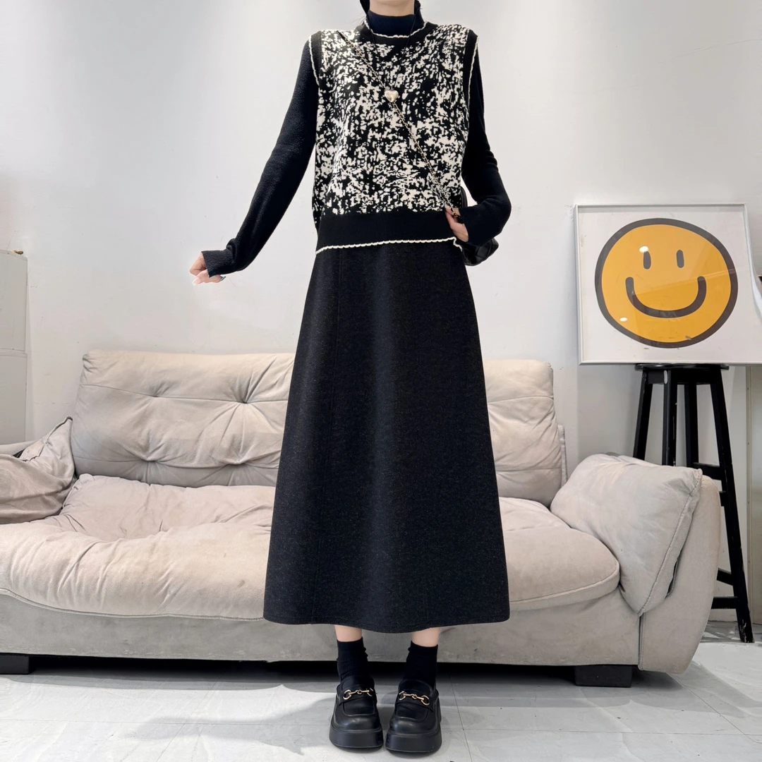 【大美丽定制】2025冬季新品 设计款6片拼接显瘦醋酸羊毛半身裙