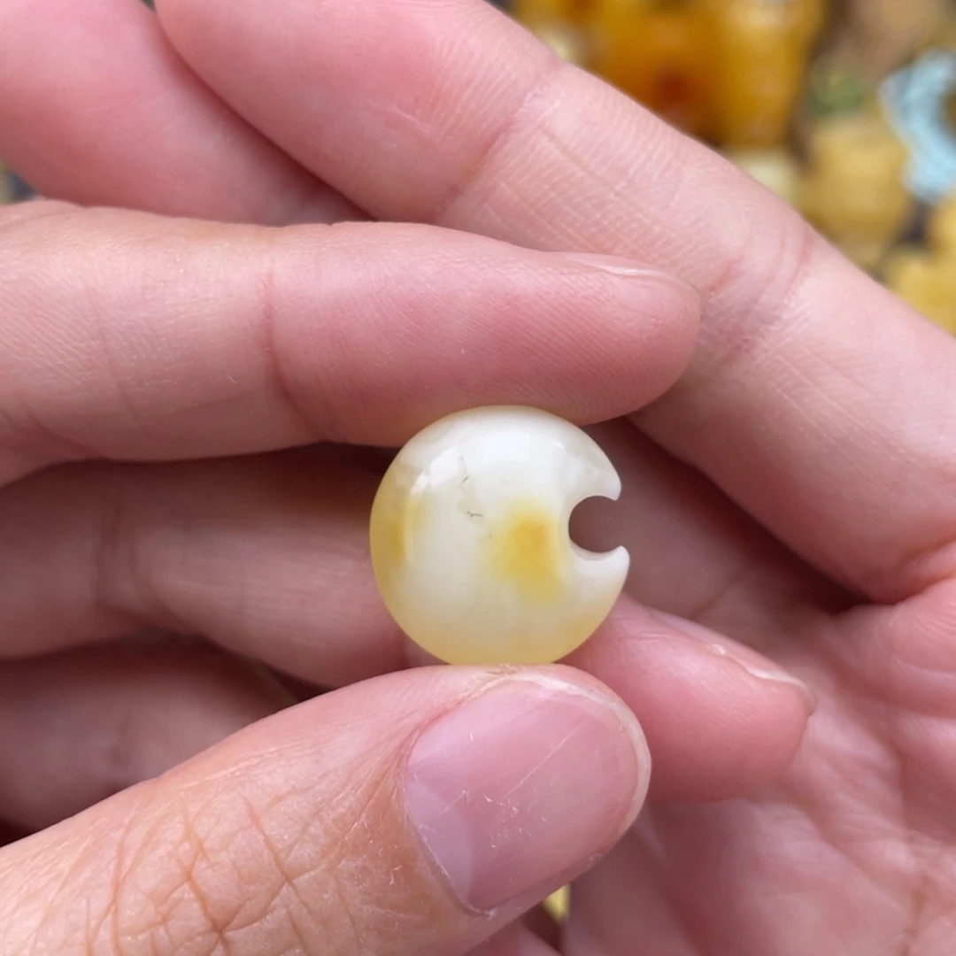 裸石琥珀未镶嵌蜜蜡