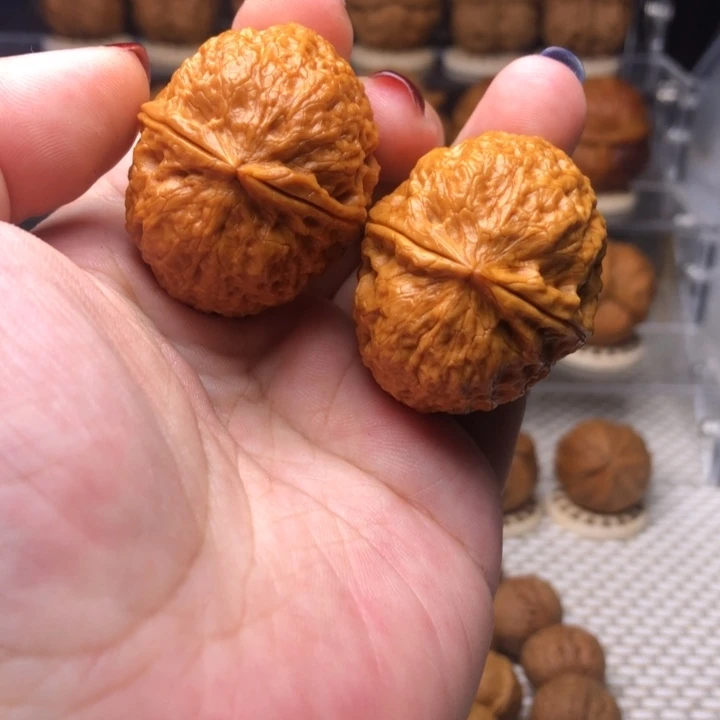 把件文玩核桃22云顶绣球39尺