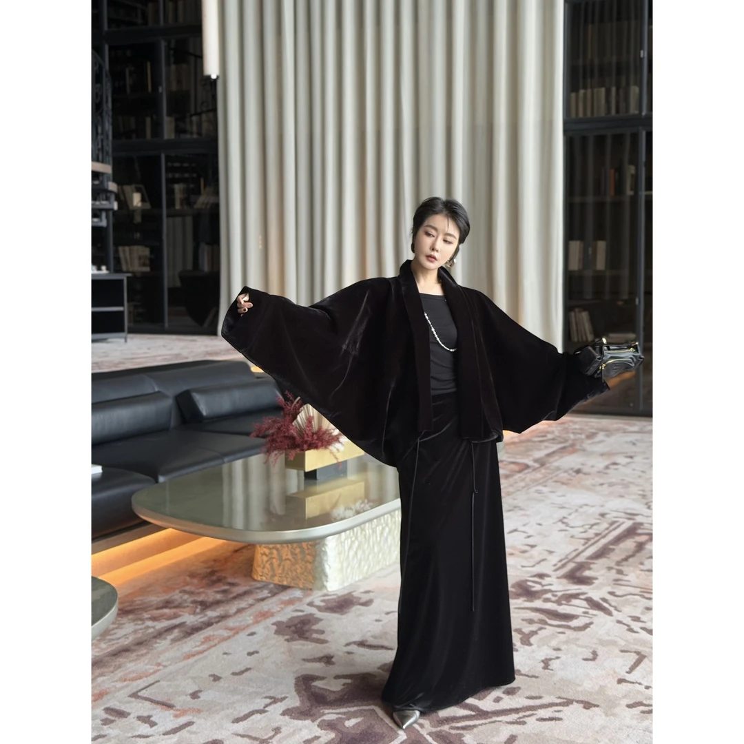【东方骨】极致慵懒清贵25早春 新中式廓形裁人丝丝绒宽松外套