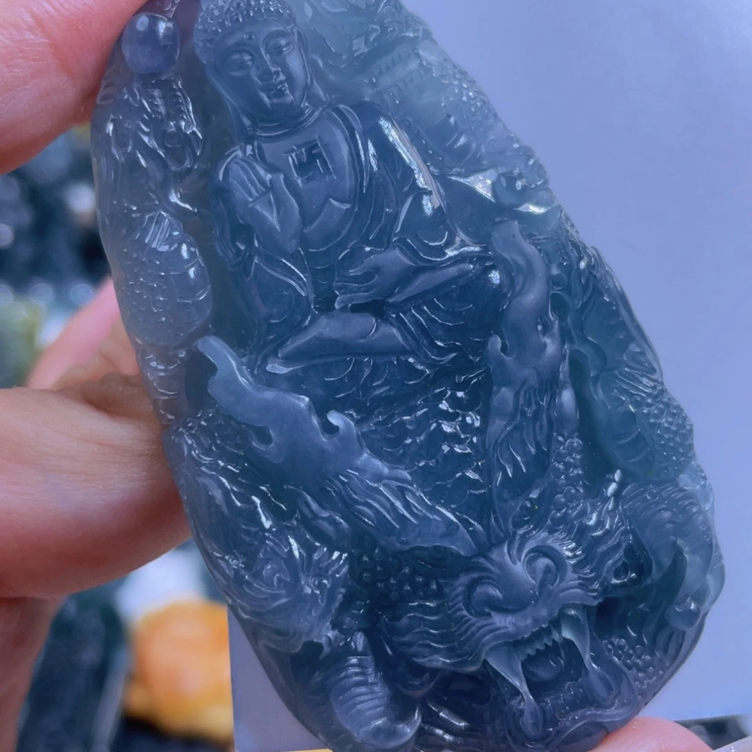 佳***仔翡翠未镶嵌颈饰翡翠