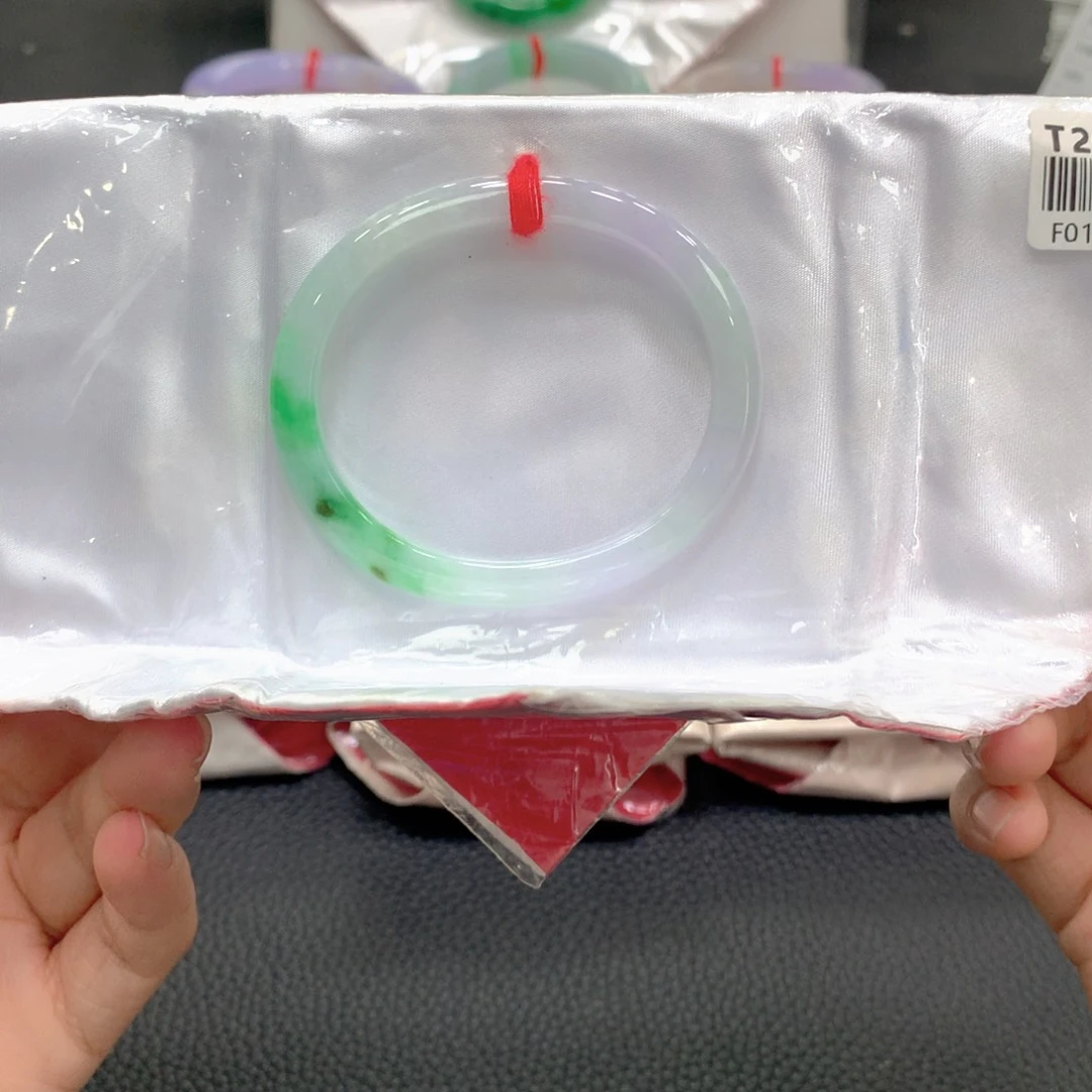 翡翠未镶嵌手镯19