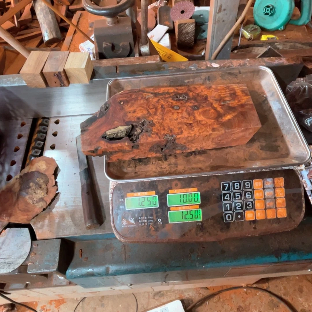 木正****料是一个集生产销售的综合企业