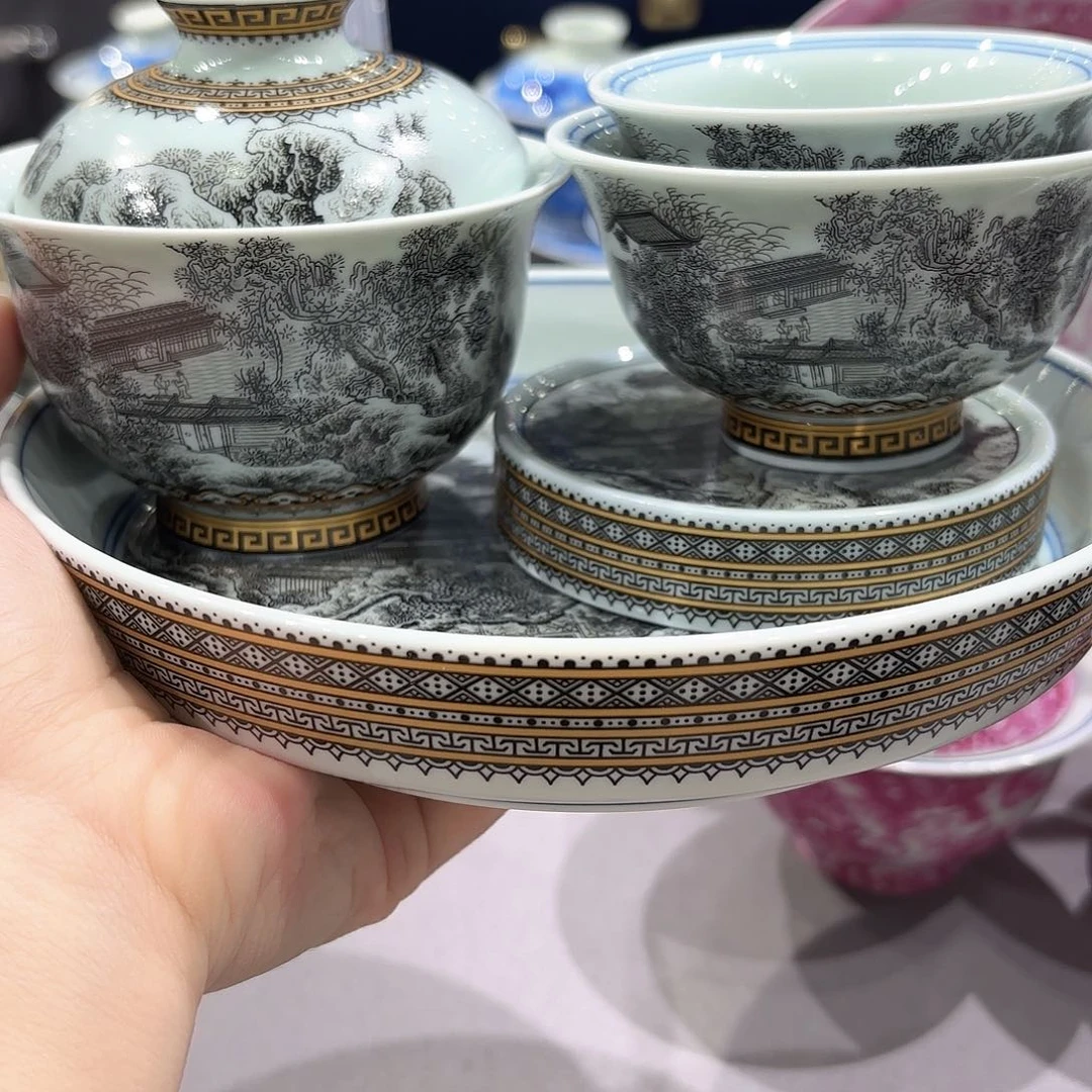 瓷片景德镇瓷器精品陈列