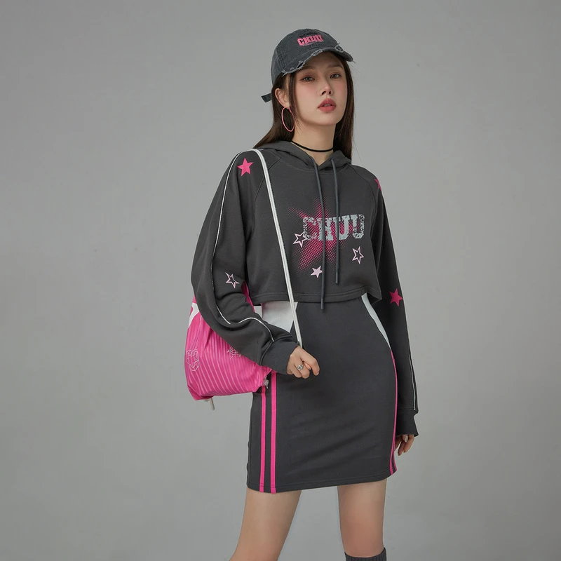 【达人专属】CHUU时尚印花休闲连帽包臀短裙假两件连衣裙-Q