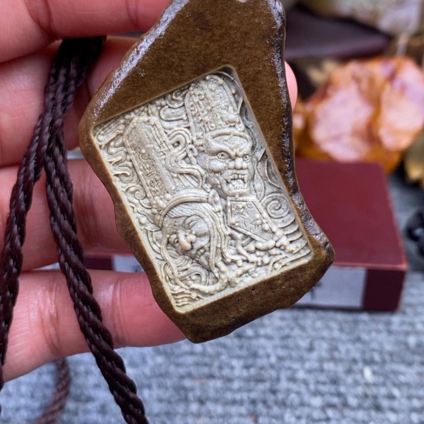 【闪购商品】原石雕刻手把件