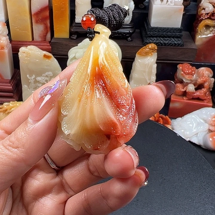 寿山石林*三彩老性芙蓉石