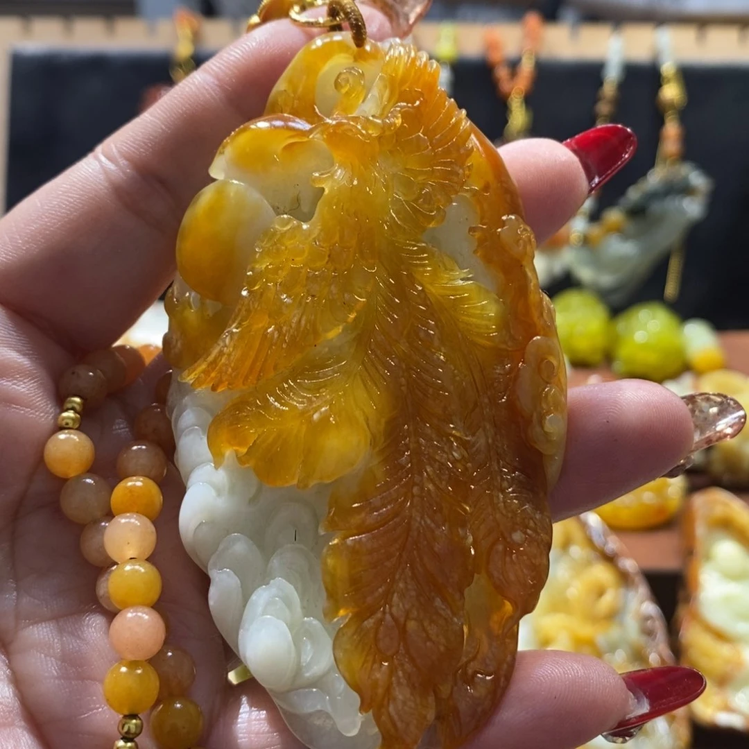 蛇纹石玉颈饰未镶嵌幸**神