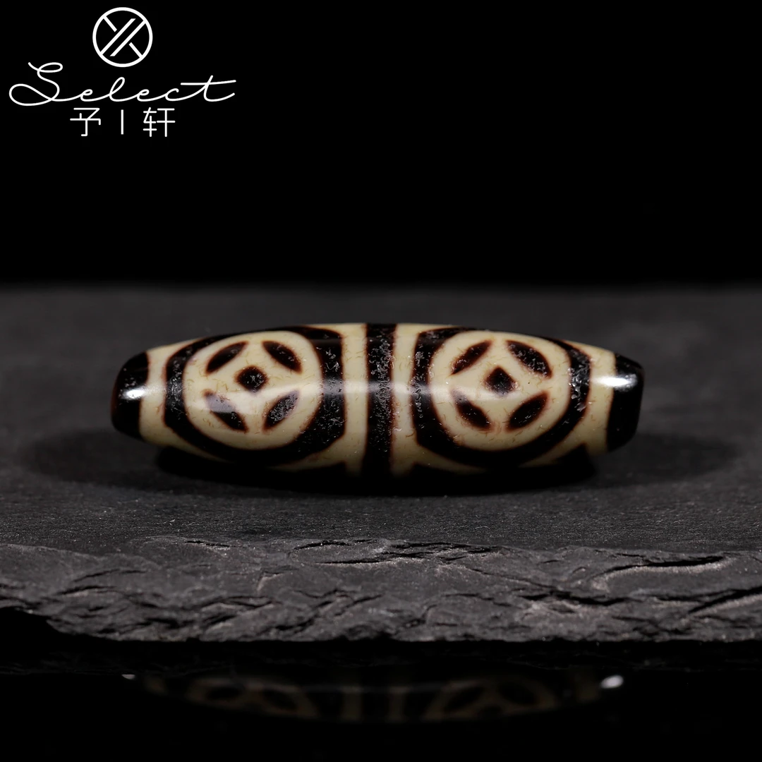予轩出品；老冯超顶手工台珠帝王金钱四眼47.8*14mm天珠吊坠顶料
