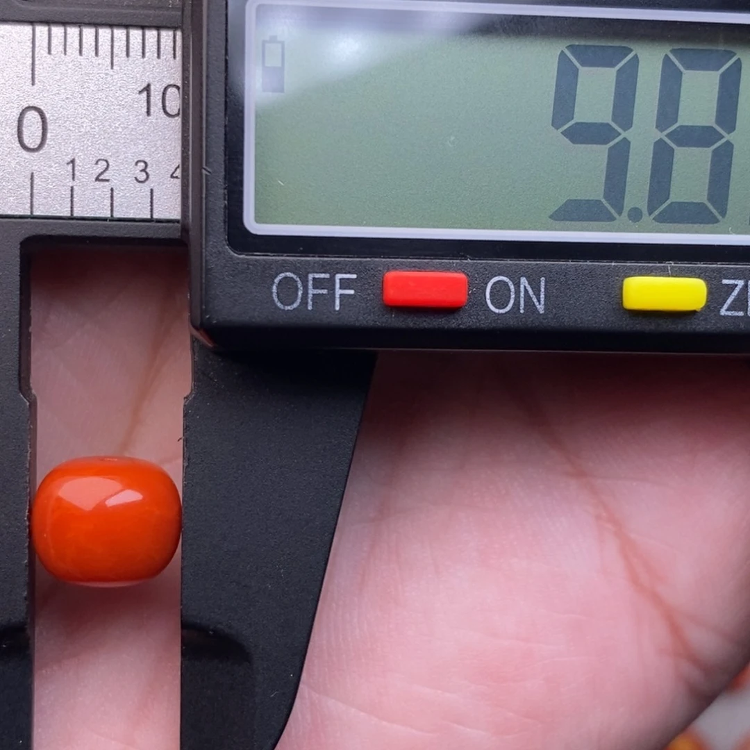 南红玛瑙配饰未镶嵌