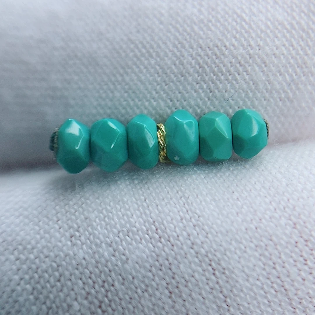 绿松石未镶嵌隔珠 4的直径