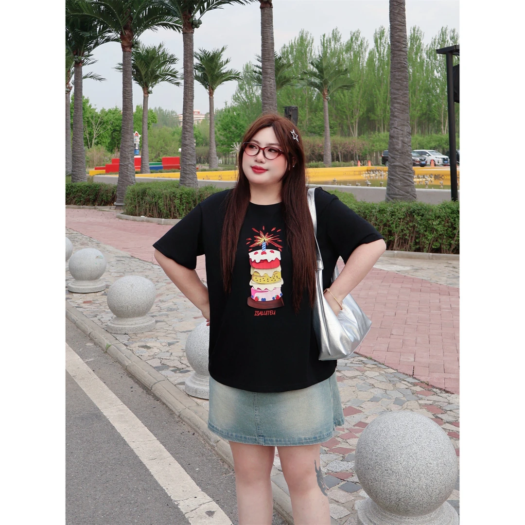 草莓甜心 / 芝士蛋糕贴布绣短袖T恤4290花契大码200斤胖mm夏季