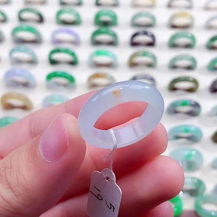 翡翠未镶嵌戒指19号