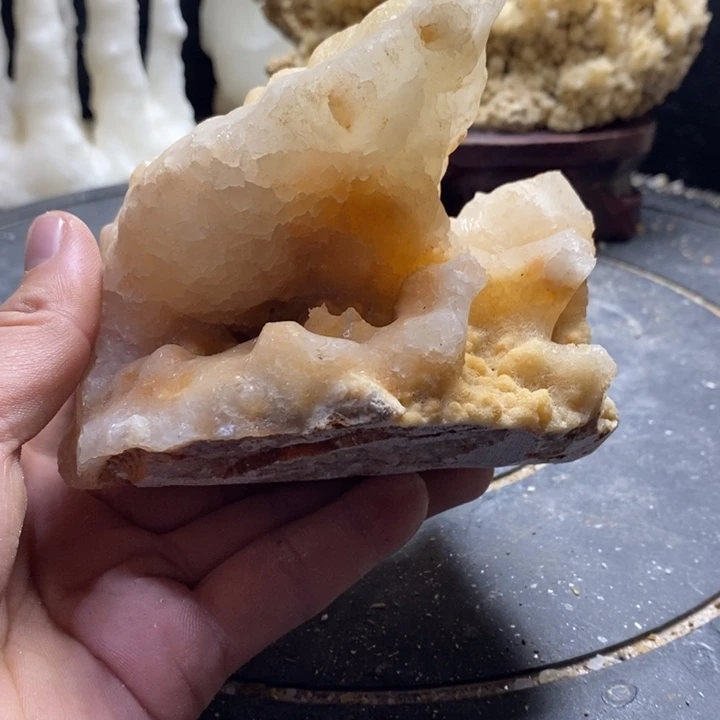 大***王玛瑙/玉髓合金挂件