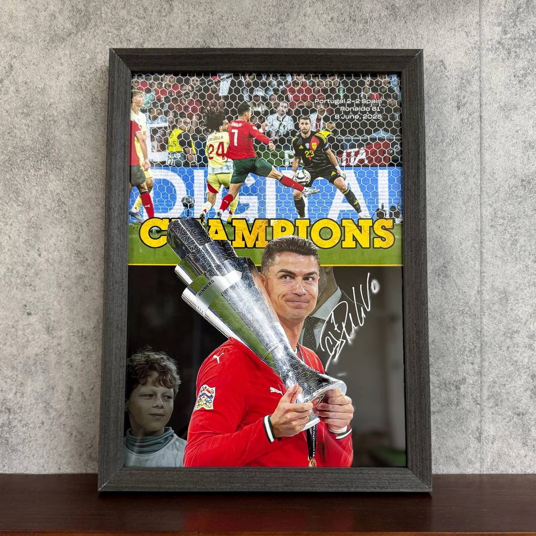 葡萄牙C罗决赛救主瞬间实木装饰相框照片墙桌摆挂框摆件酒吧壁画