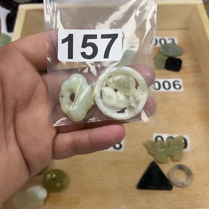 蛇纹石玉合金颈饰