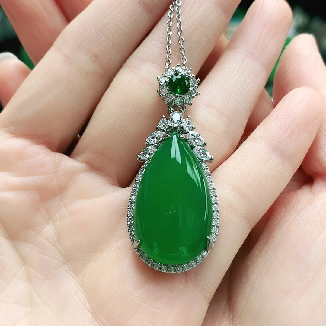 玛瑙/玉髓未镶嵌吊坠