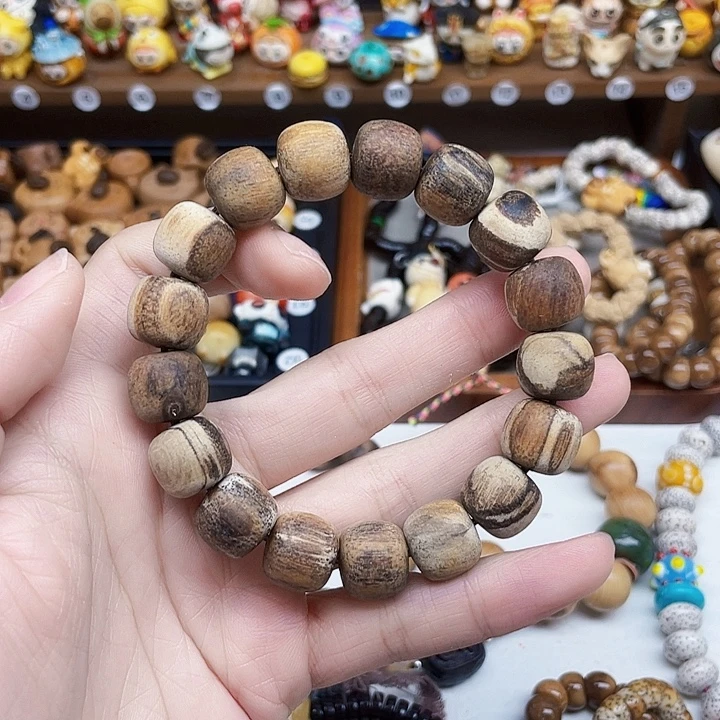 吊坠白玉菩提贡木老型