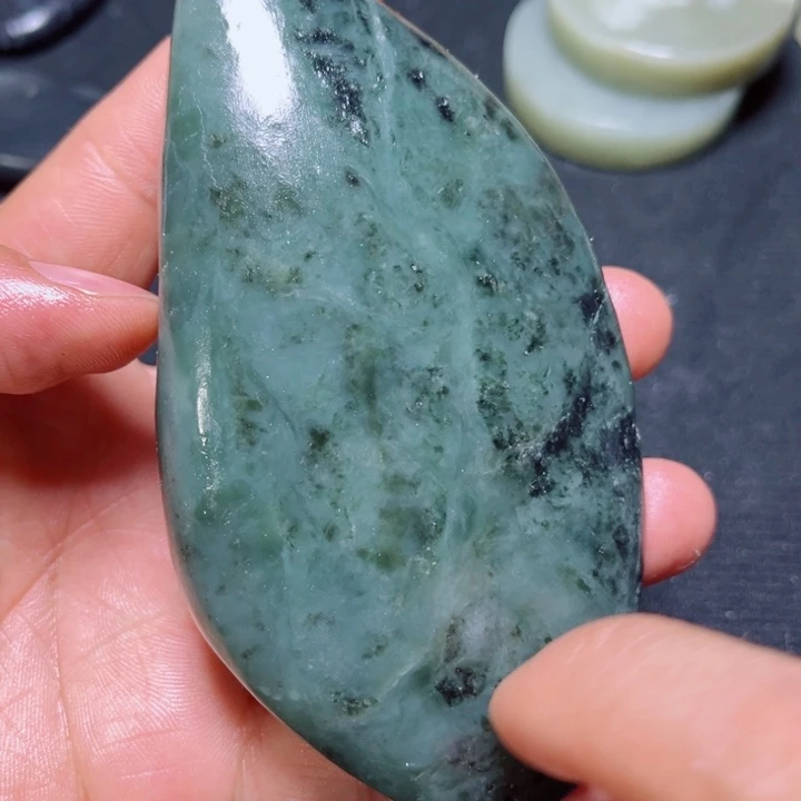 和田玉未镶嵌珠宝奇石