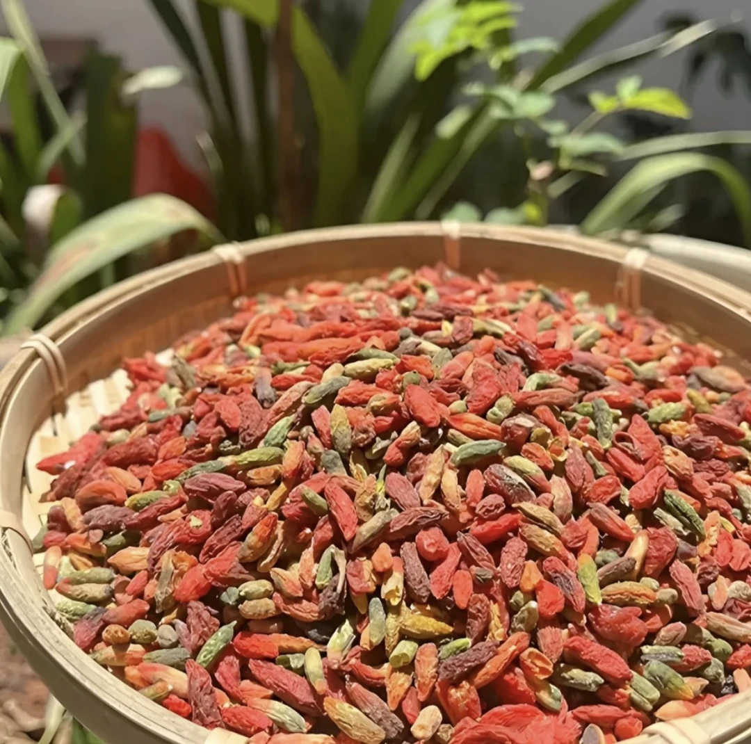 云南农家七彩枸杞 干货泡茶精选食用农产品
