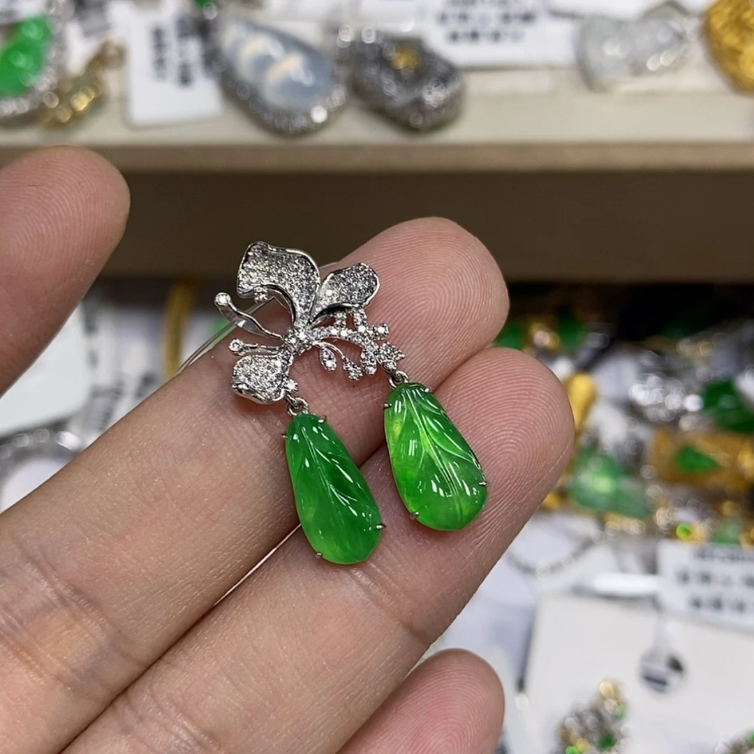 【闪购商品】18K金镶嵌戒指翡翠a****安吊坠