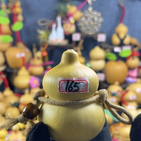 莎***橘手把件天然奶瓶好看