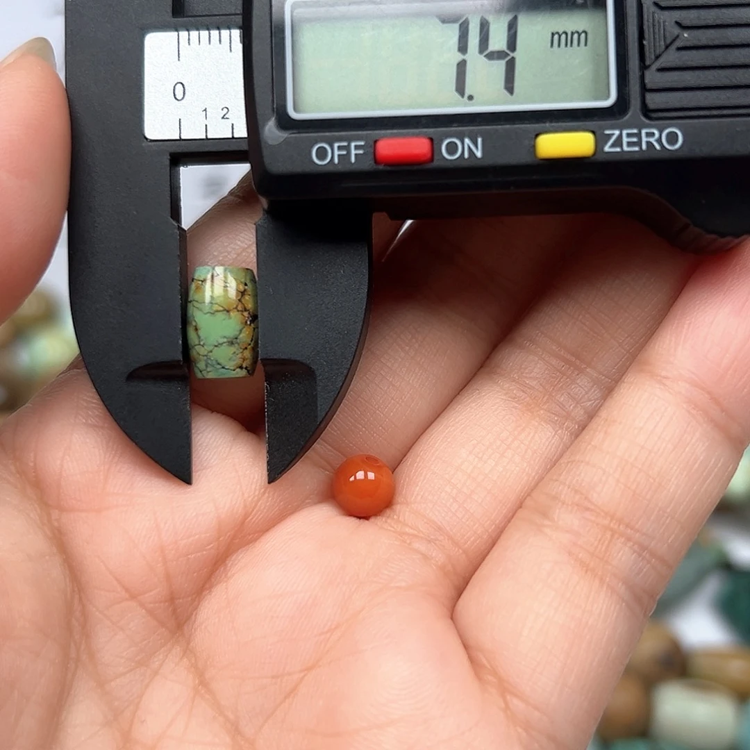 南红玛瑙未镶嵌珠宝奇石