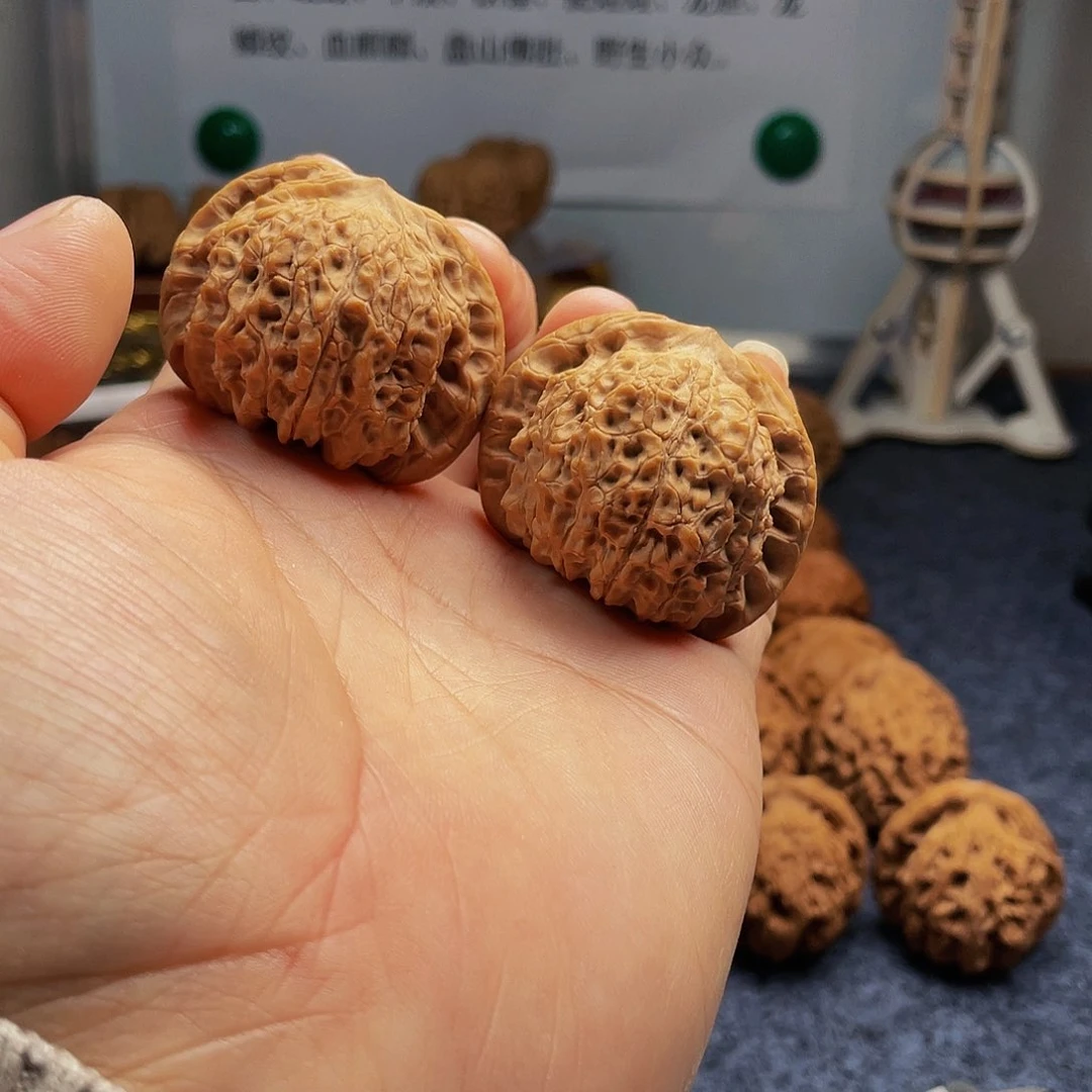 猴头核桃把件血麒麟42尺