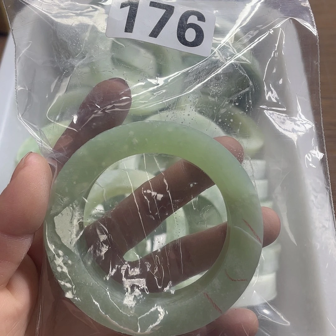 蛇纹石玉未镶嵌原石