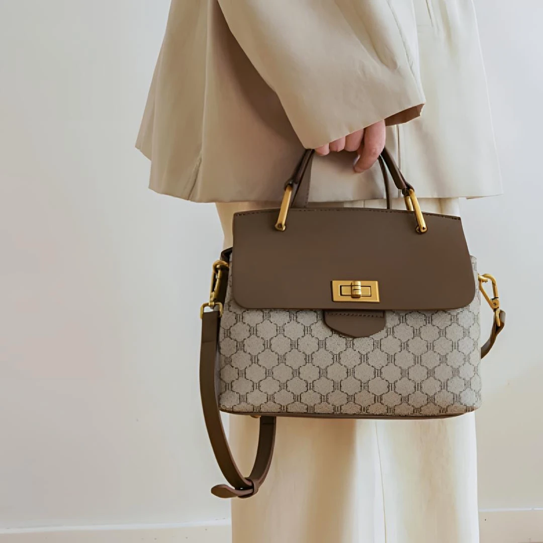 女神节香港轻奢正品女包包新款妈妈包印花包高级感洋气手提斜挎包