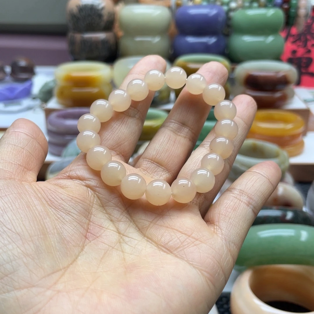 石英岩玉未镶嵌手镯