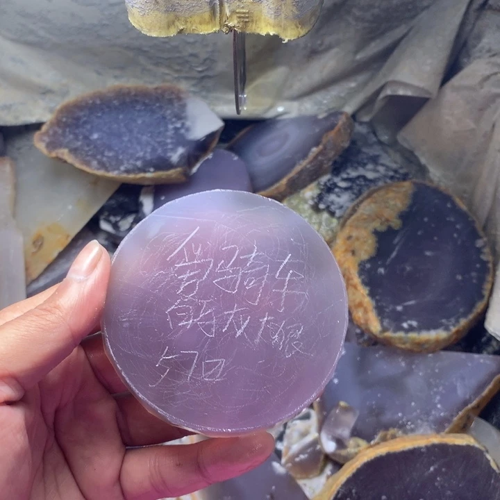 定制玛瑙爱****狼玛瑙手镯定制