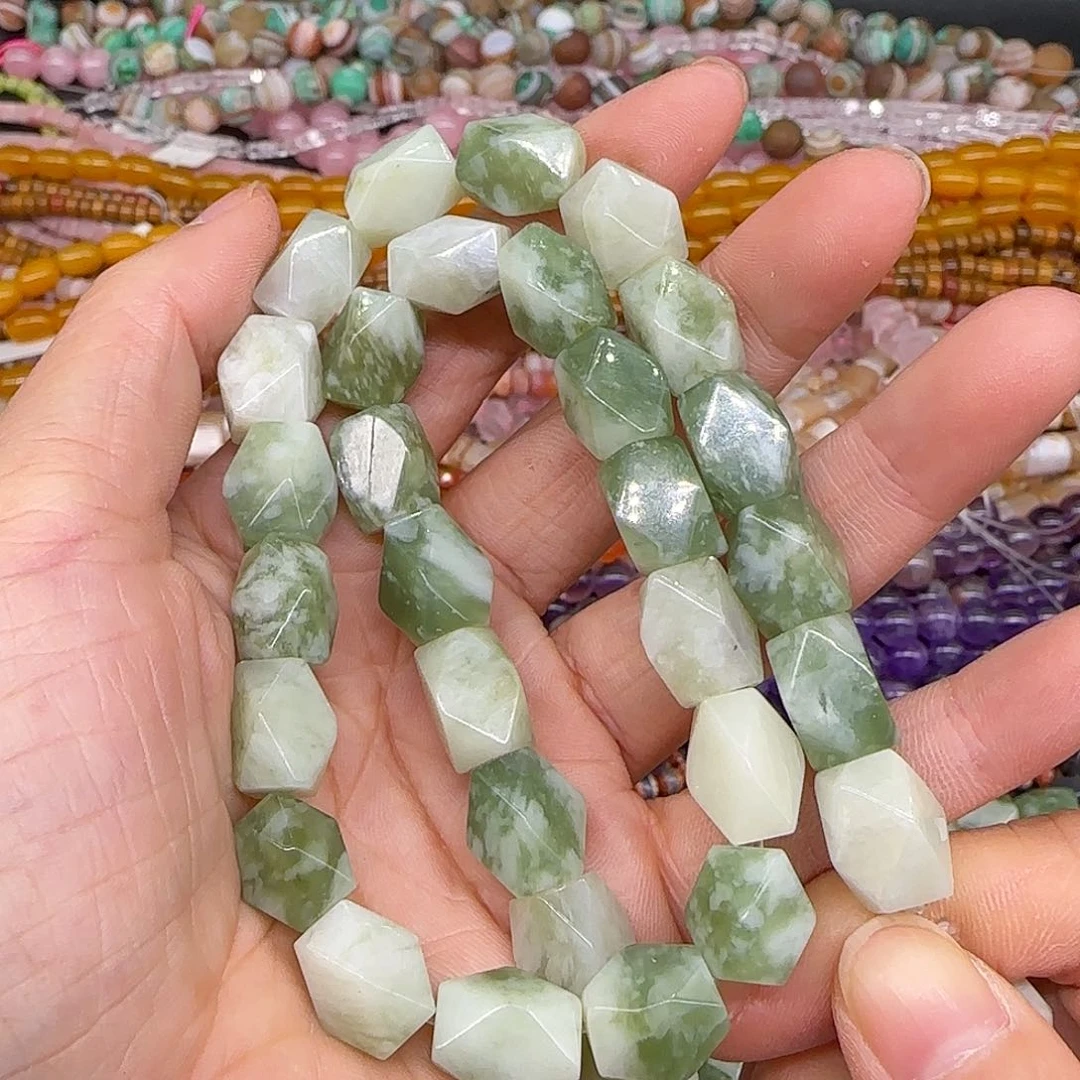 玛瑙/玉髓合金珠宝半成品岫玉八棱8mm一条