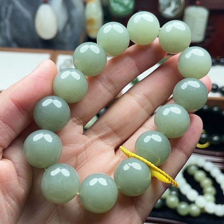 机***定和田玉未镶嵌手串