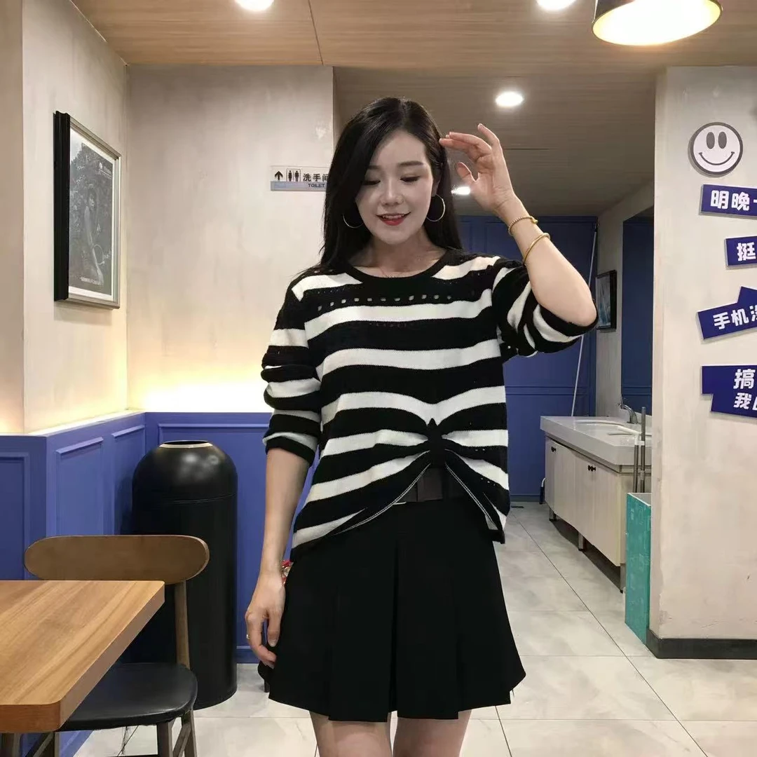 早秋2025新款镂空条纹长袖针织衫大码女装胖mm别致遮肚打底衫上衣