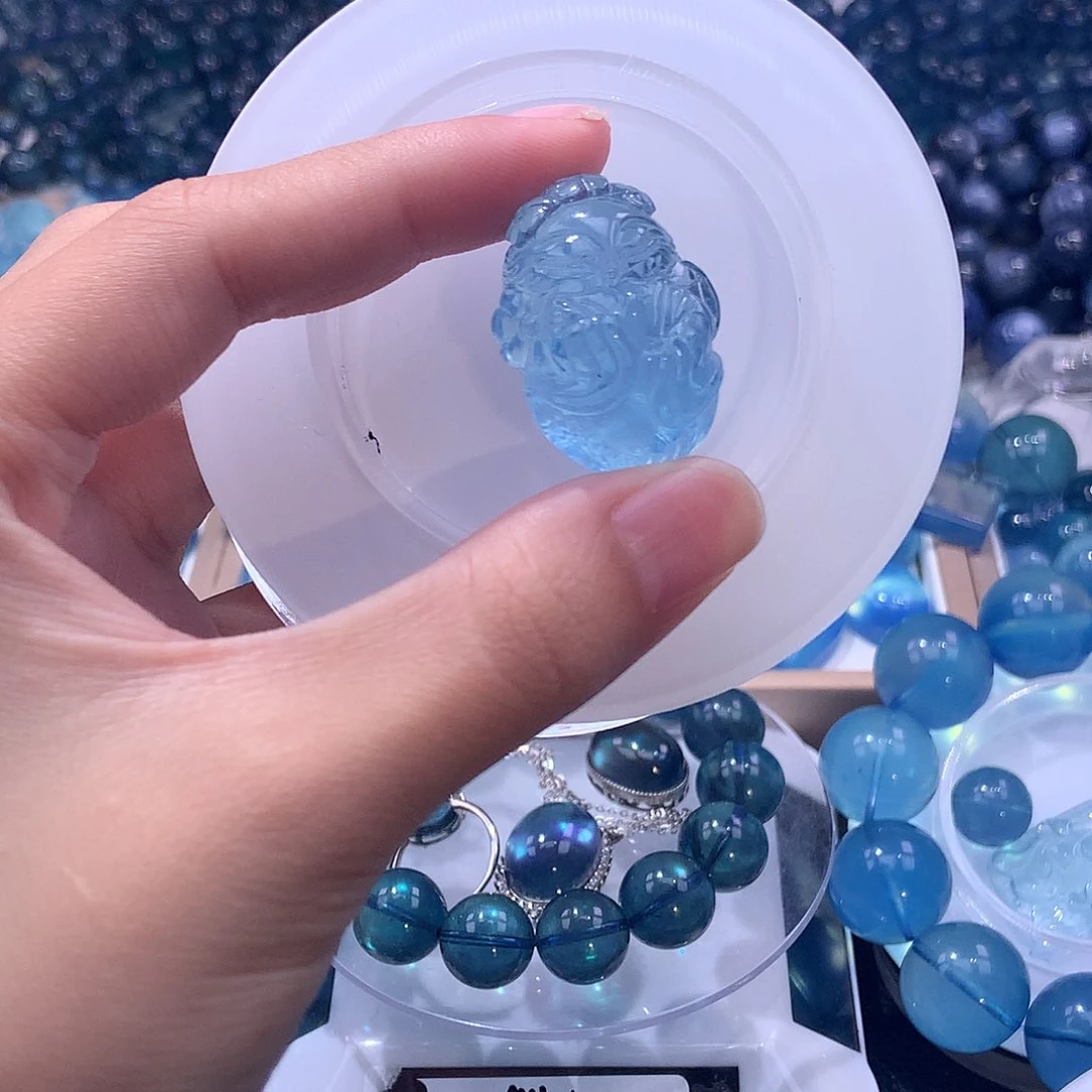 未镶嵌手串海蓝宝石?****°300元 叠拍3件