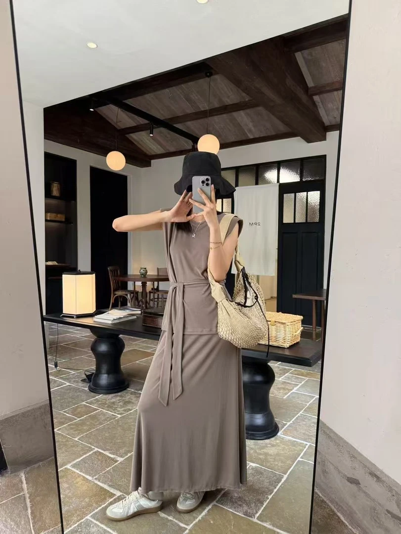 十三行摩登-夏季福秒垫肩背心+休闲半裙套装#1F358