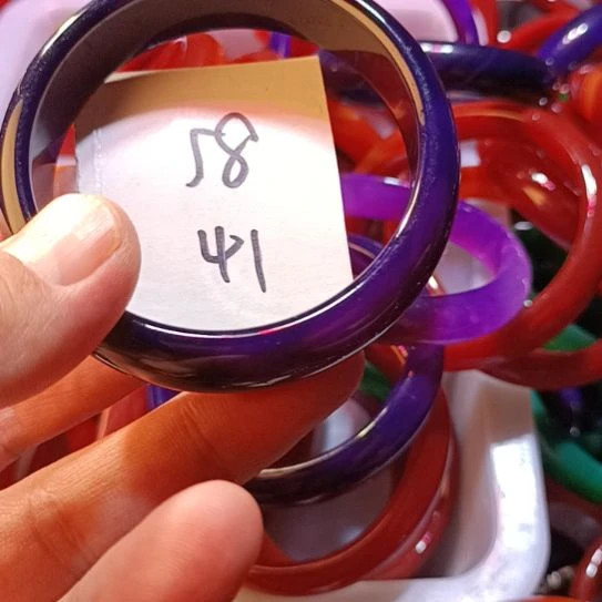 玛瑙/玉髓手镯未镶嵌