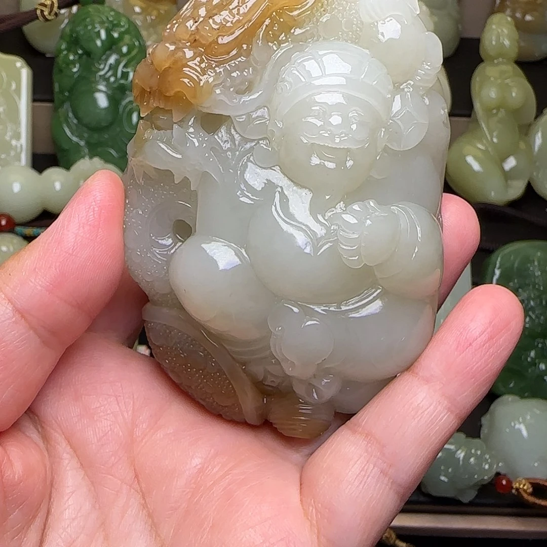 道***名颈饰未镶嵌和田玉