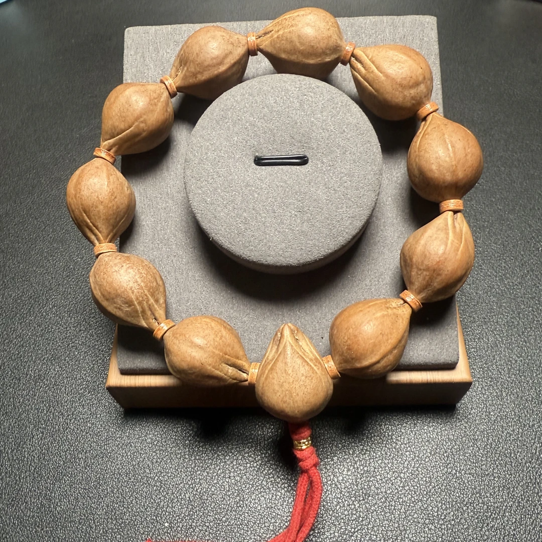 德庆王老树油核蜜桃臀1923素橄榄核手持