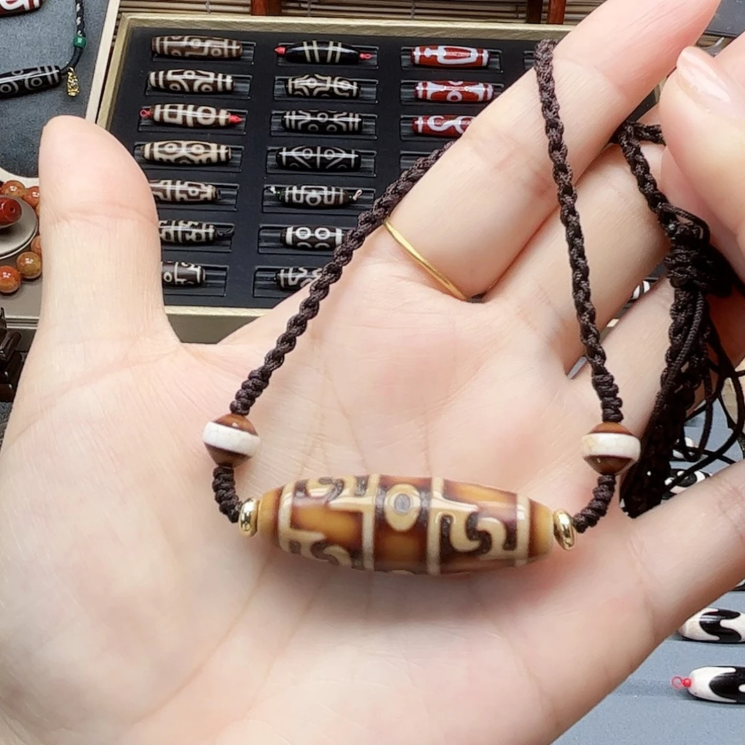 玛瑙/玉髓合金颈饰